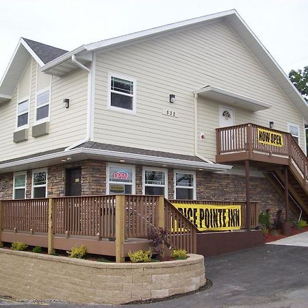 Price Pointe Inn Waukesha Dış mekan fotoğraf