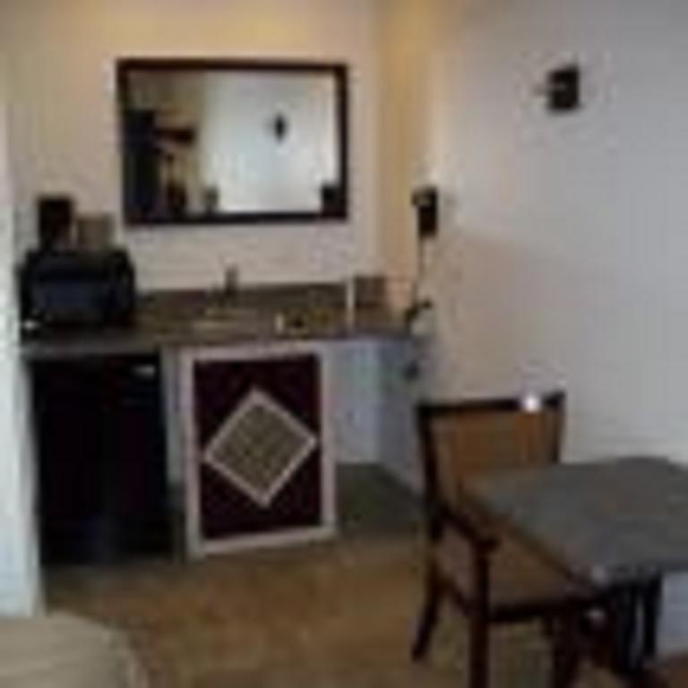 Price Pointe Inn Waukesha Dış mekan fotoğraf