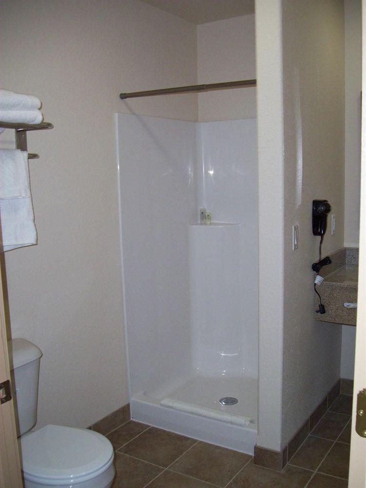 Price Pointe Inn Waukesha Dış mekan fotoğraf