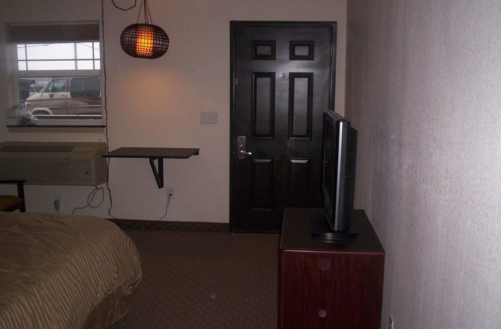 Price Pointe Inn Waukesha Dış mekan fotoğraf