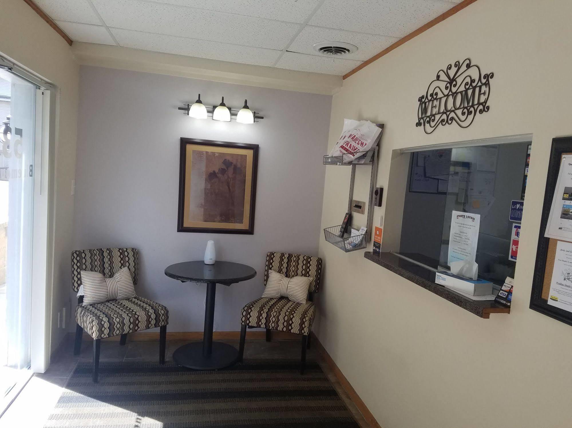 Price Pointe Inn Waukesha Dış mekan fotoğraf