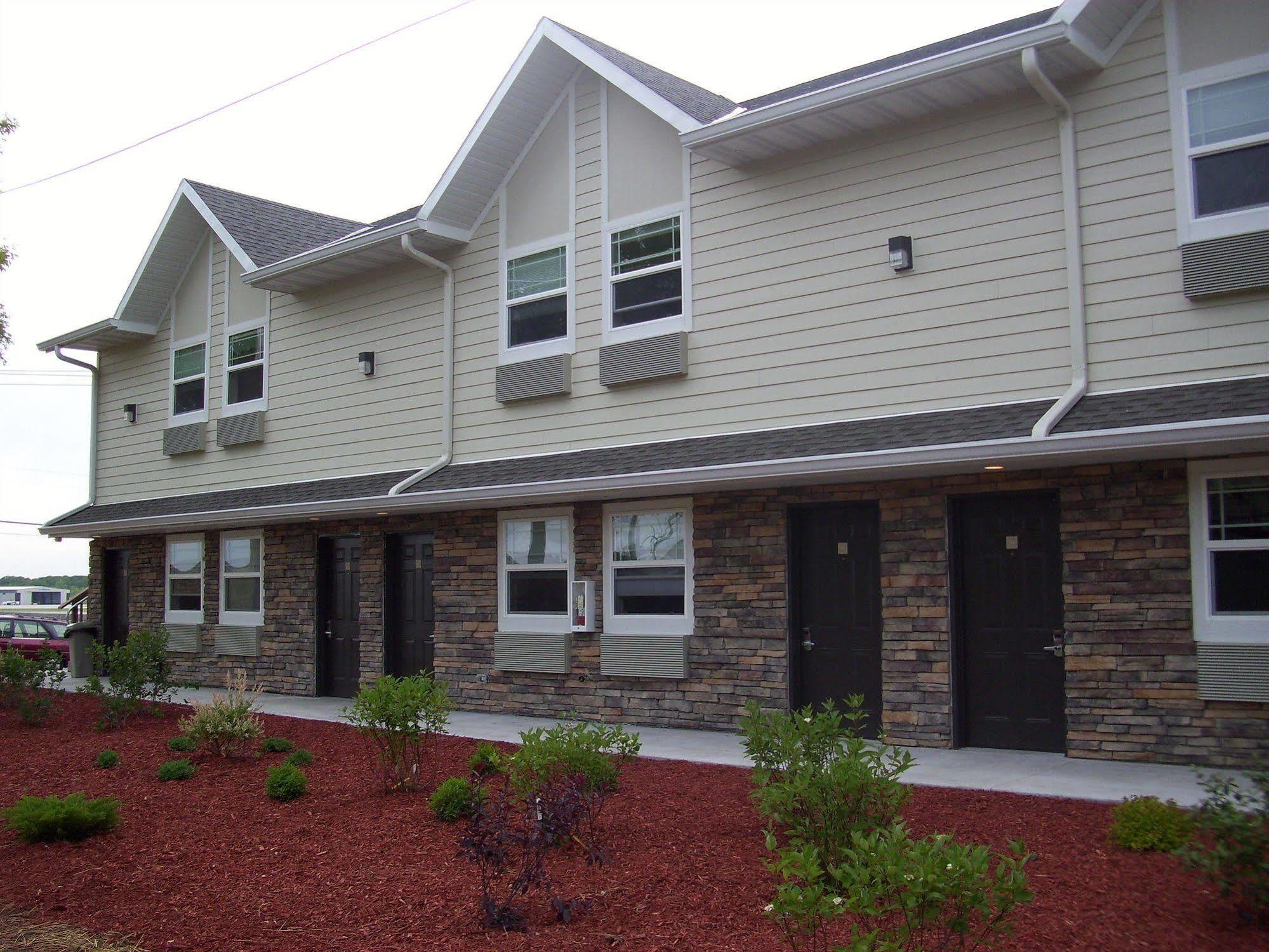 Price Pointe Inn Waukesha Dış mekan fotoğraf