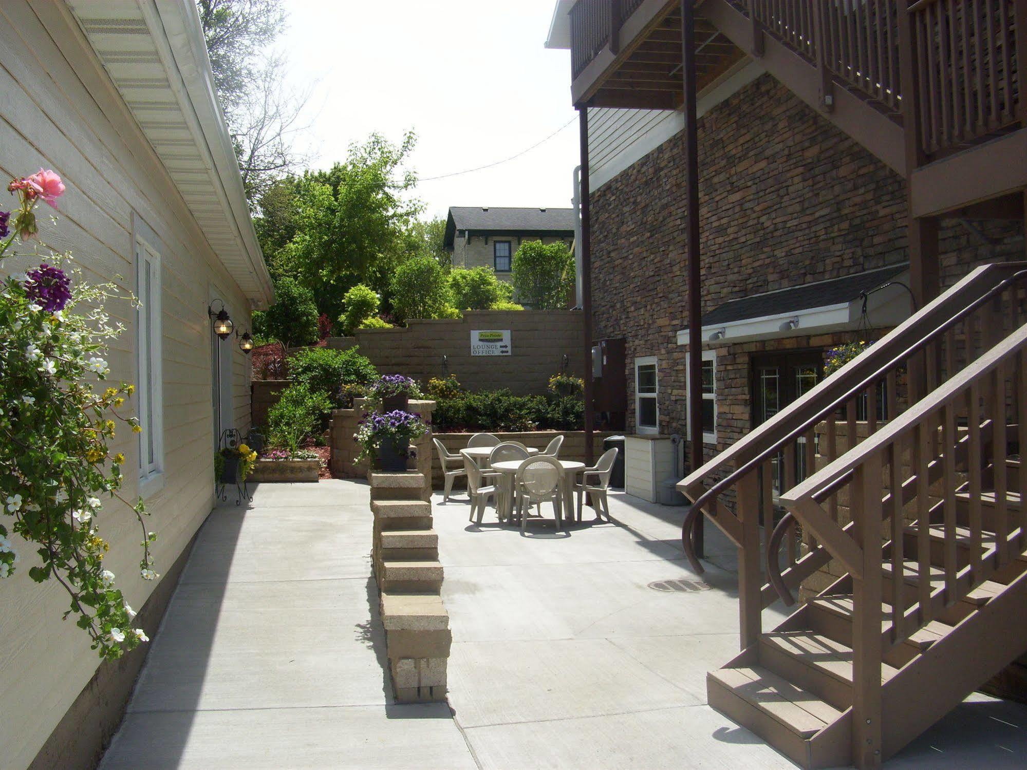 Price Pointe Inn Waukesha Dış mekan fotoğraf